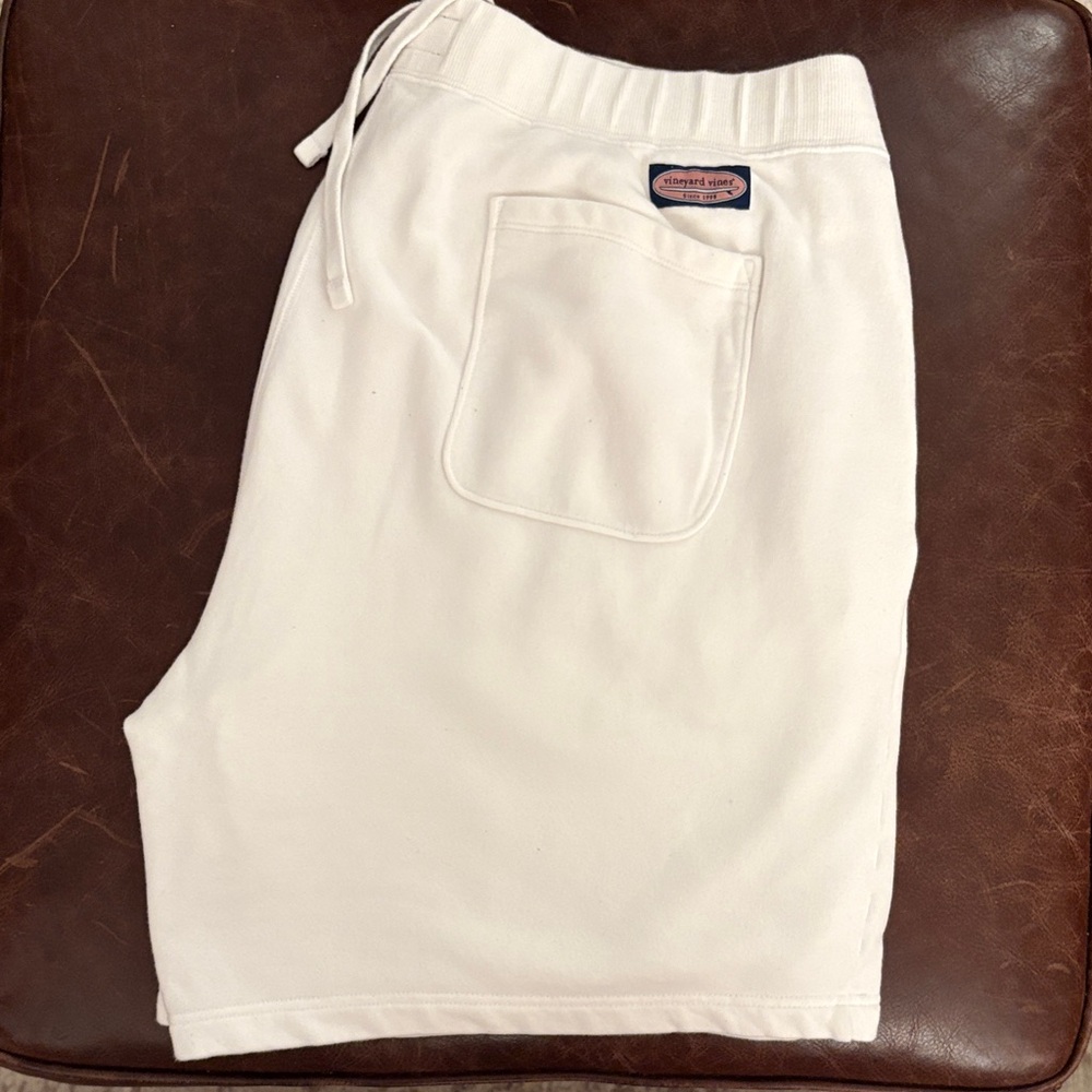 Vineyard Vines Cream Casual Shorts